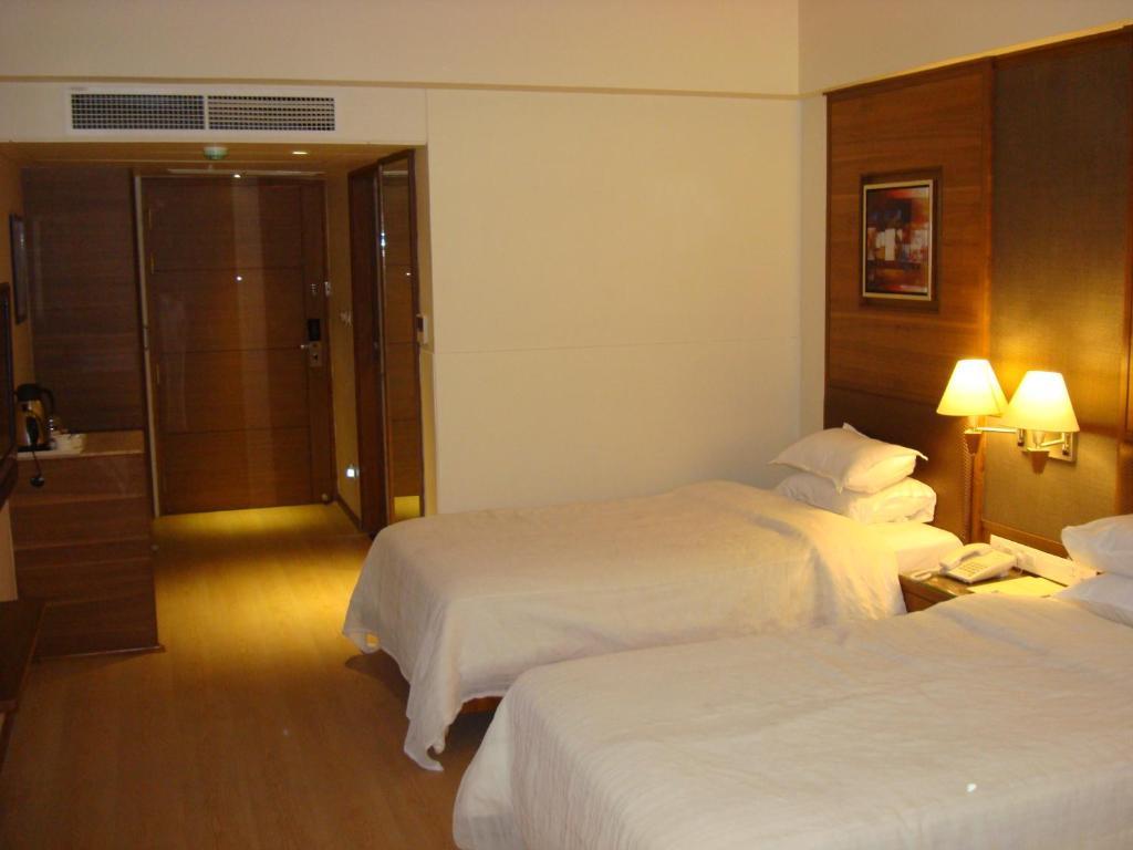 The President-A Boutique Hotel Ahmedabad Exterior foto