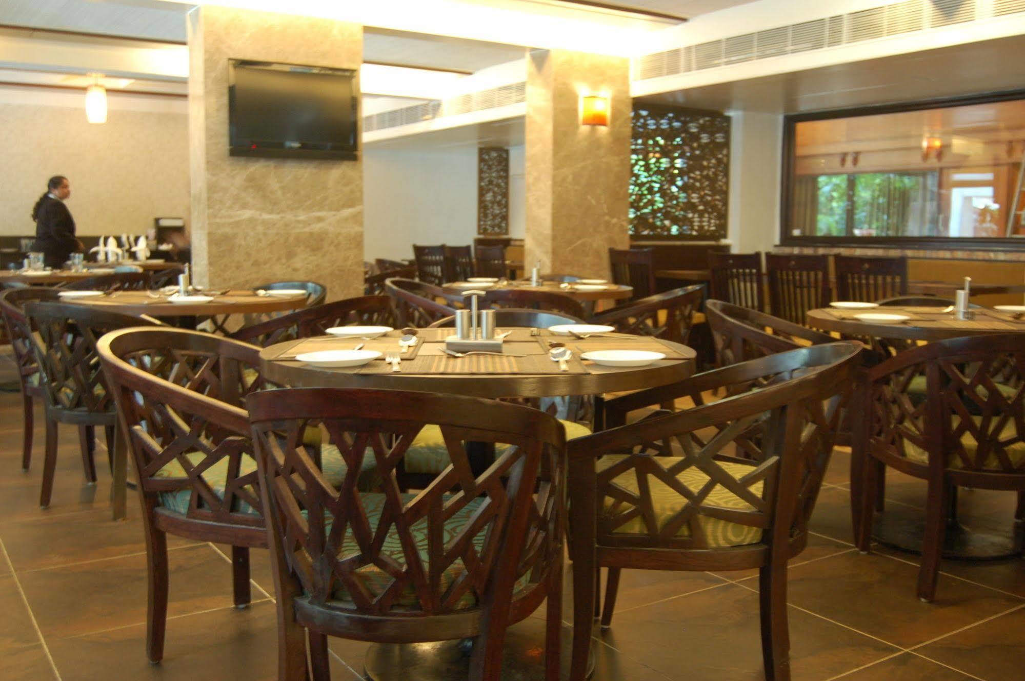 The President-A Boutique Hotel Ahmedabad Exterior foto